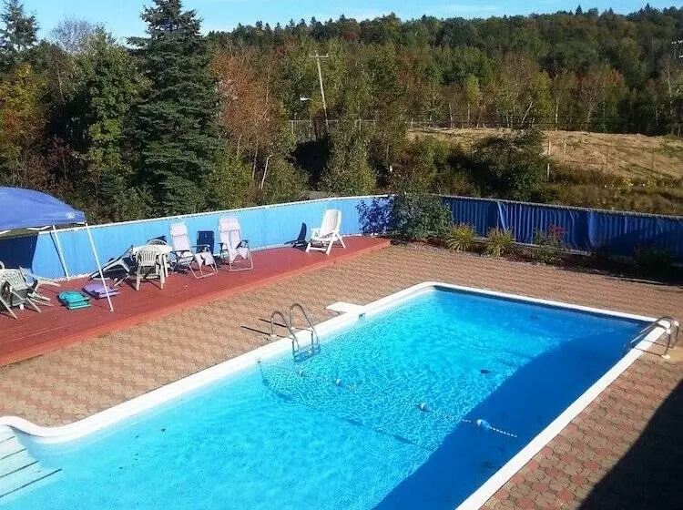 Отель Auberge La Rocaille