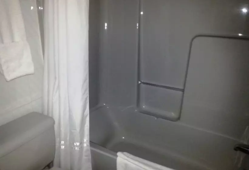 Отель Auberge La Rocaille