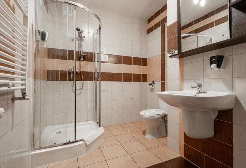 Отель Cztery Pory Roku