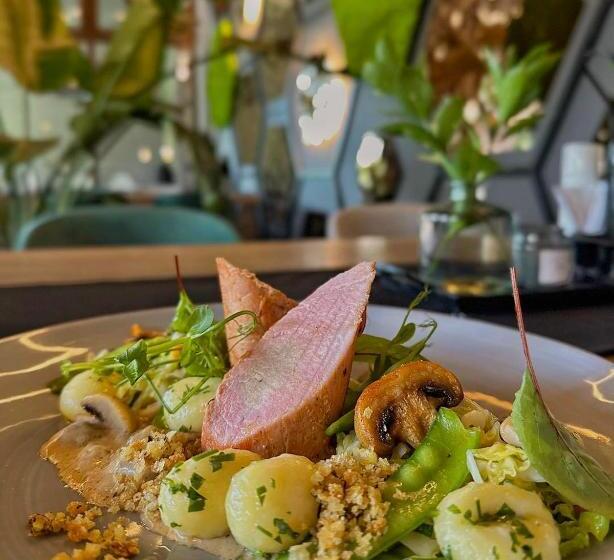 Отель Cztery Pory Roku