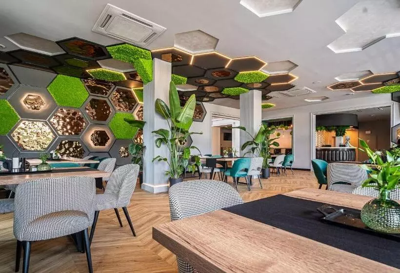 Отель Cztery Pory Roku