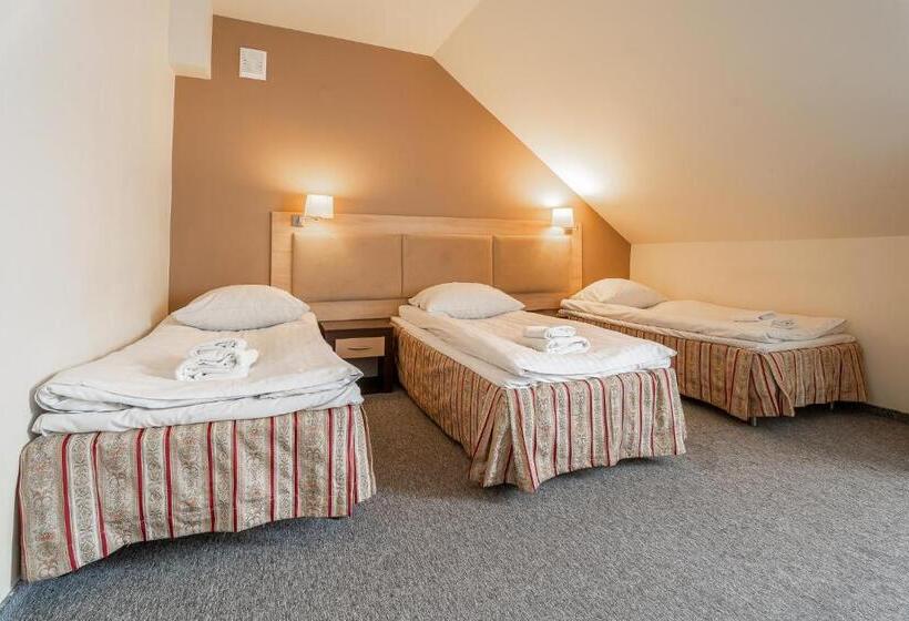 Отель Cztery Pory Roku