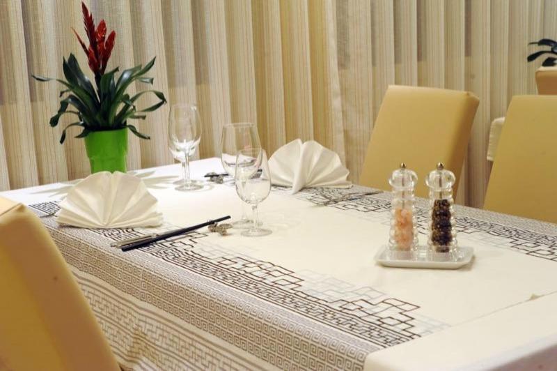 Hotel Falken Am Rotsee