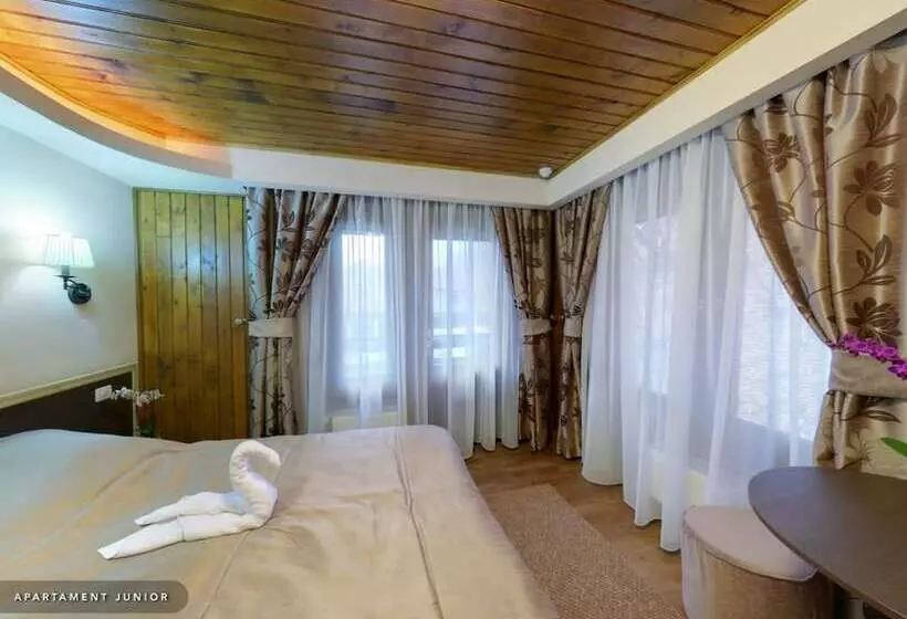 Hotel Hillden Lodge & Restaurant