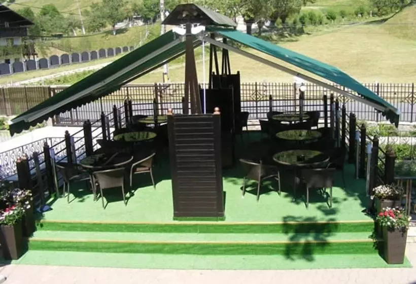 Hotel Hillden Lodge & Restaurant