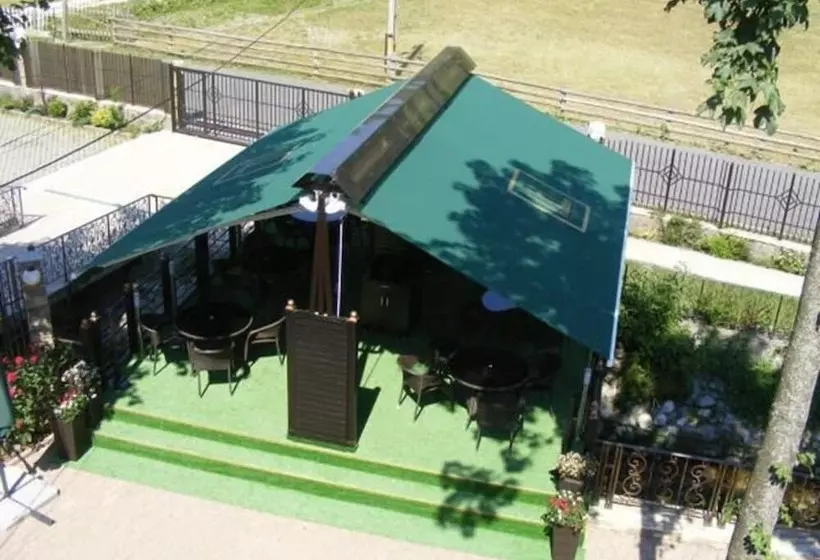 Hotel Hillden Lodge & Restaurant