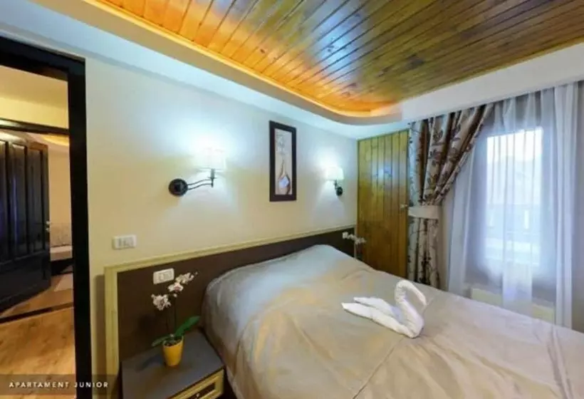 Hotel Hillden Lodge & Restaurant