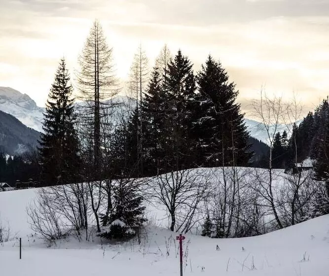 ホテル Hôtel Le Relais Alpin