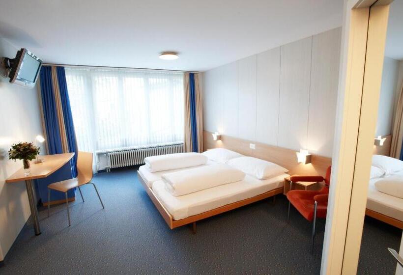 בית מלון כפרי Kreuz