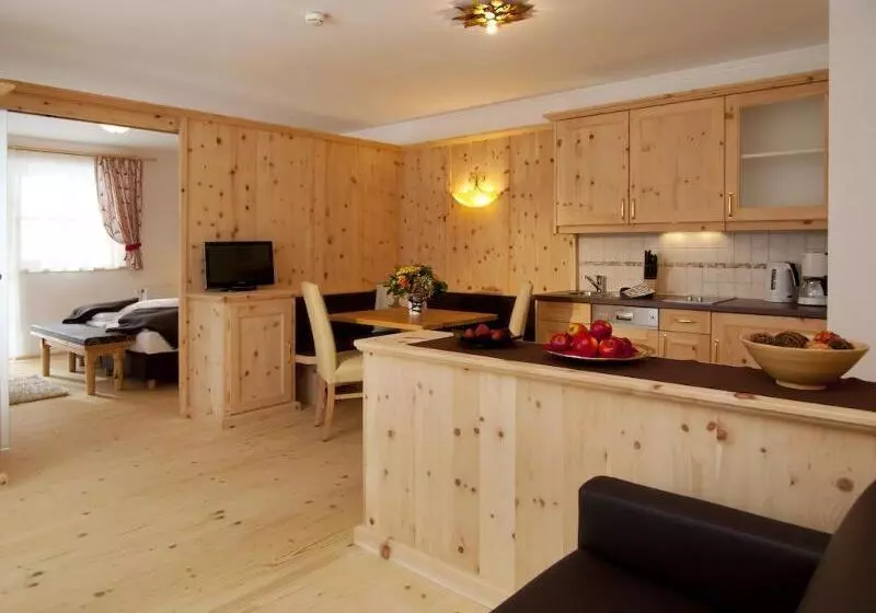 ホテル Krimmlerfälle