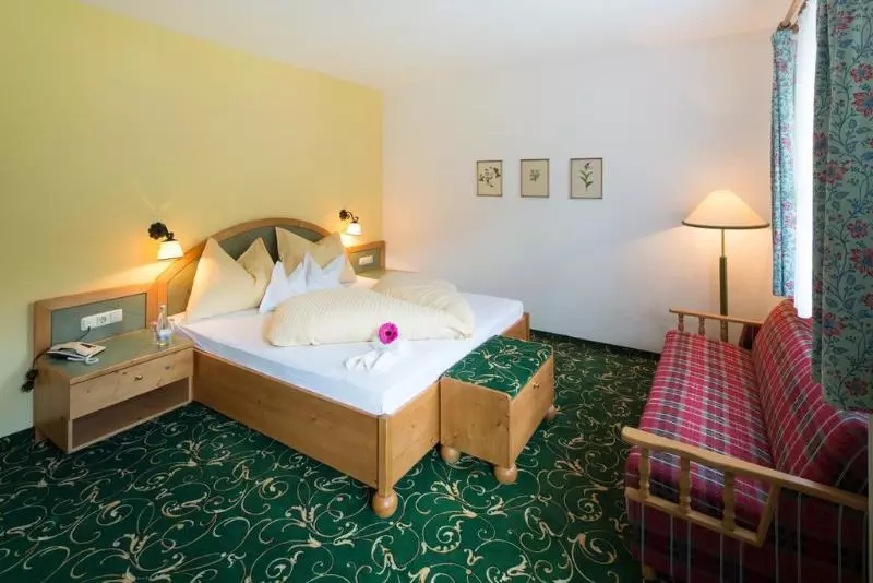 ホテル Krimmlerfälle