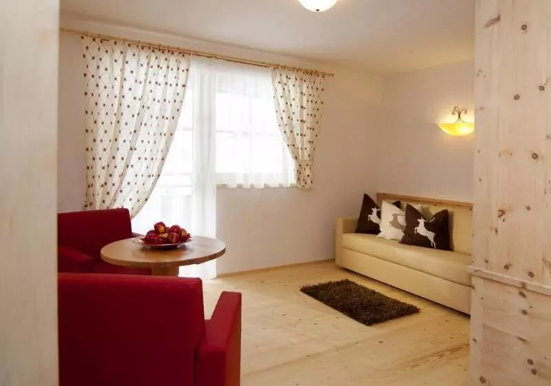 ホテル Krimmlerfälle