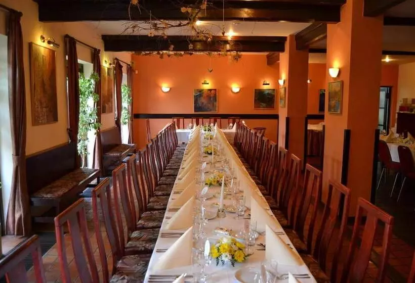 Park Hotel Pruhonice