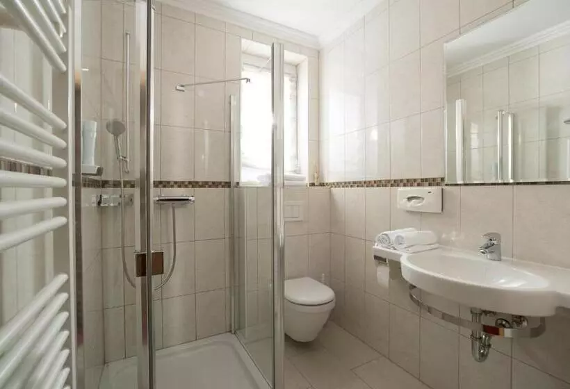 ホテル Restaurant Schachenwald