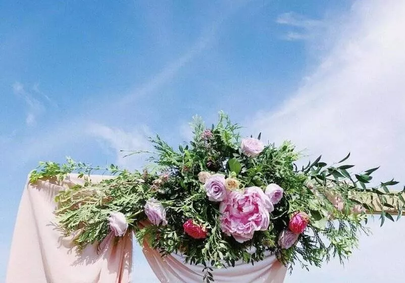 Hotel & Talasoterapia Zelai