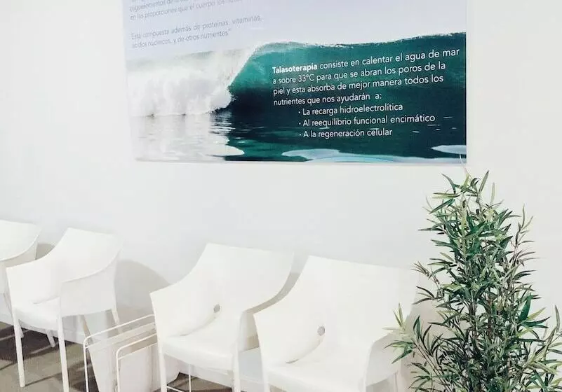 Hotel & Talasoterapia Zelai