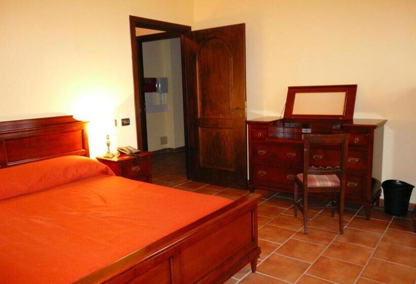 فندق Tenuta Del Massimo Feudo