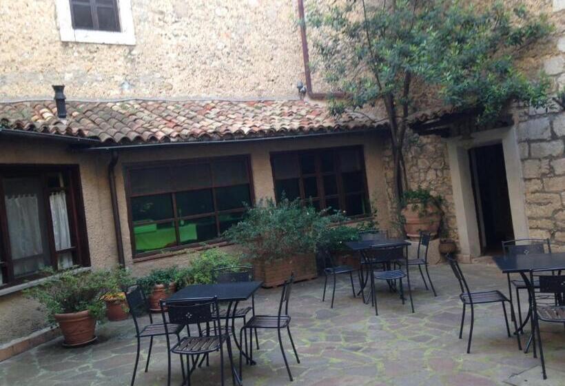 فندق Tenuta Del Massimo Feudo