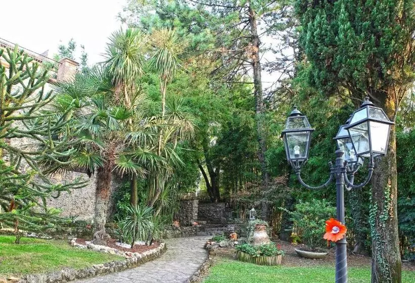 בית מלון כפרי Tenuta Del Massimo Feudo