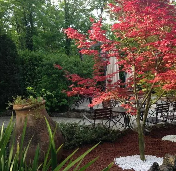 בית מלון כפרי Tenuta Del Massimo Feudo