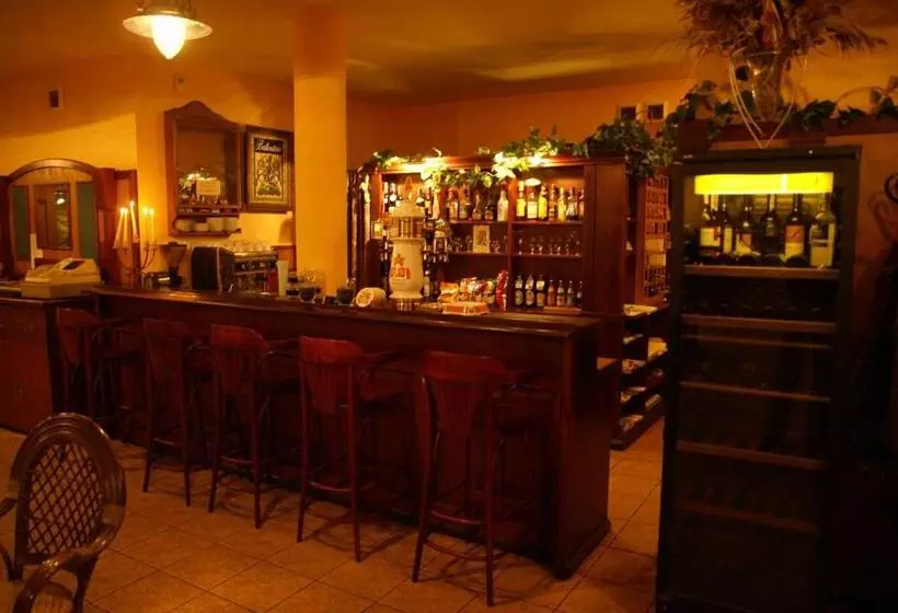 Отель Twardowski