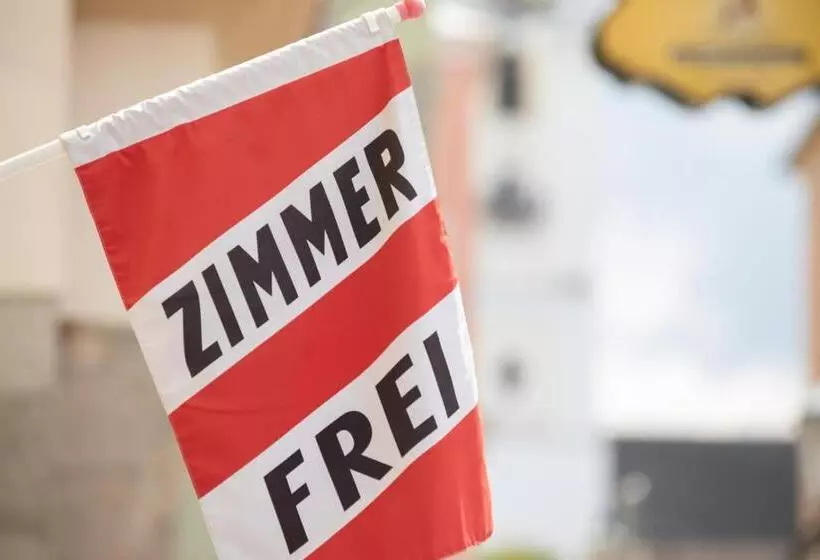 Отель Zum Goldenen Hirschen