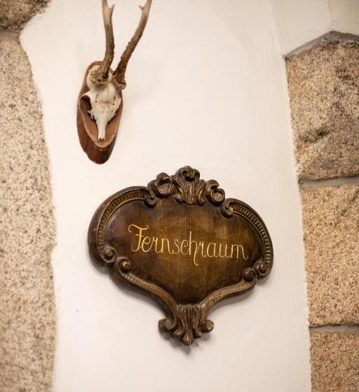 فندق Zum Goldenen Hirschen