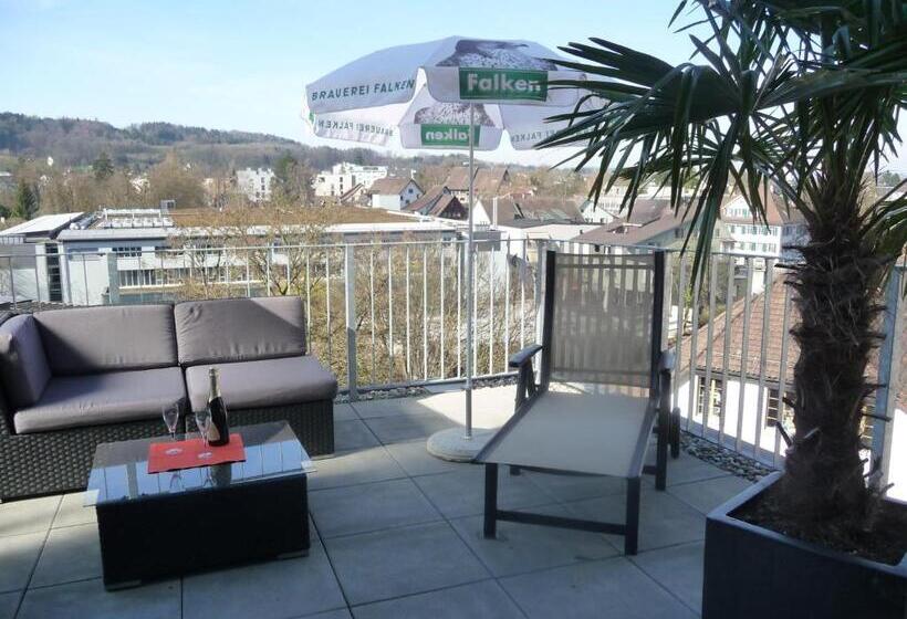 فندق على الطريق Gasthof Zum Falken