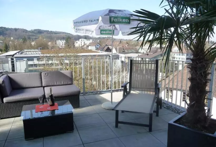 مُتل Gasthof Zum Falken