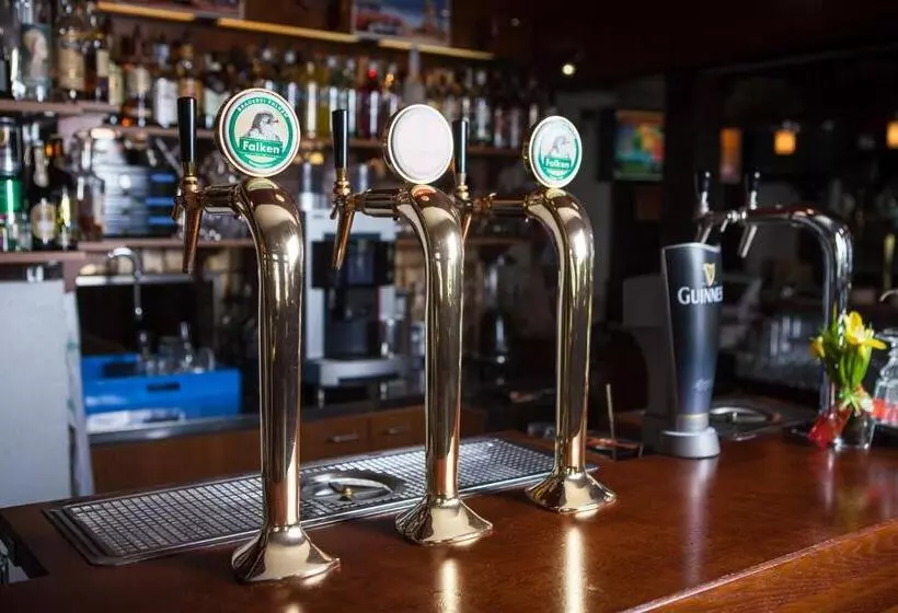 مُتل Gasthof Zum Falken