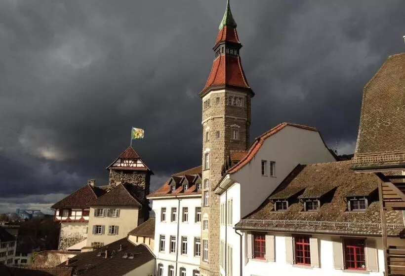 مُتل Gasthof Zum Falken