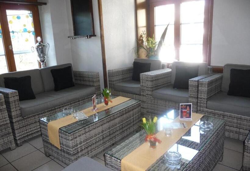 فندق على الطريق Gasthof Zum Falken