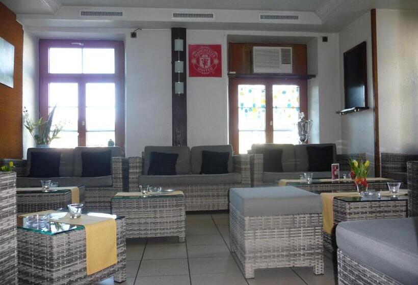 فندق على الطريق Gasthof Zum Falken