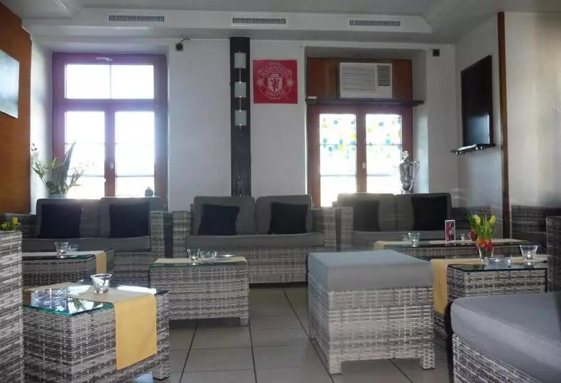 مُتل Gasthof Zum Falken