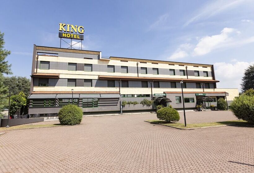 מוטל King, By R Collection Hotels