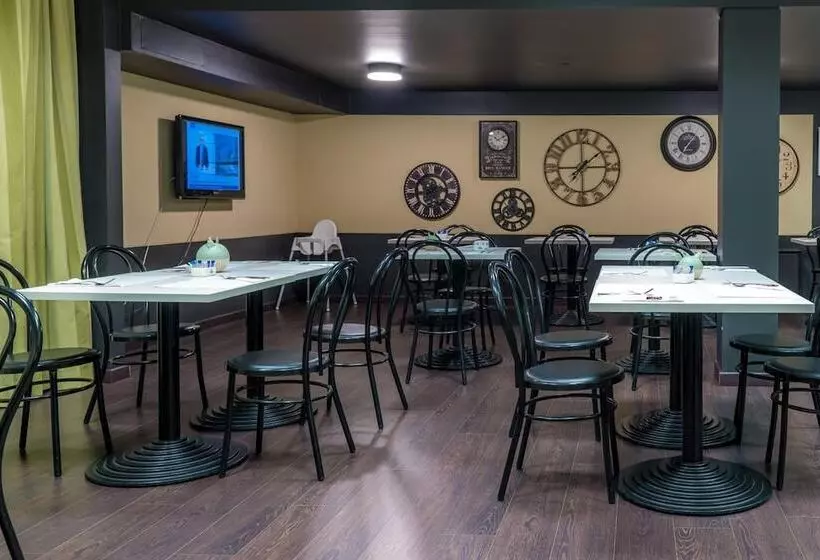 Motel King, By R Collection Hotels