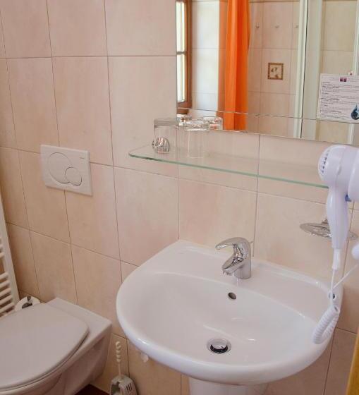 بنسيون Penzion Nad Oborou