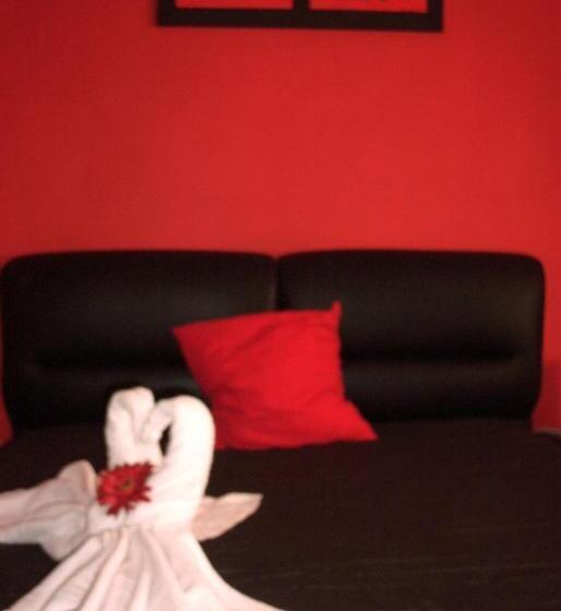 펜션 Seia Alojamentos Leitao