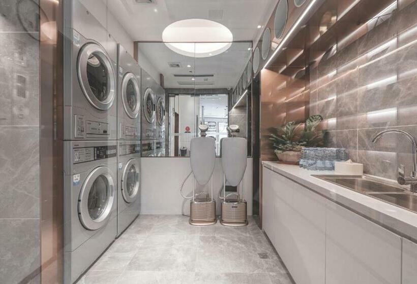 Atour Light Hotel Nantong Drum Plaza South Street