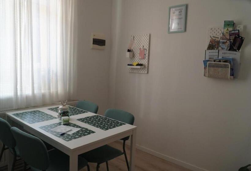 Dulcineea Downtown Garden Studio Comfy Quiet Selfcheck In Avlb