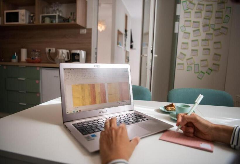 Dulcineea Downtown Garden Studio Comfy Quiet Selfcheck In Avlb