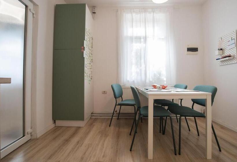 Dulcineea Downtown Garden Studio Comfy Quiet Selfcheck In Avlb