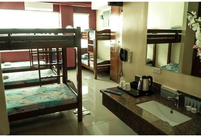 M28 Hotel And Apartments