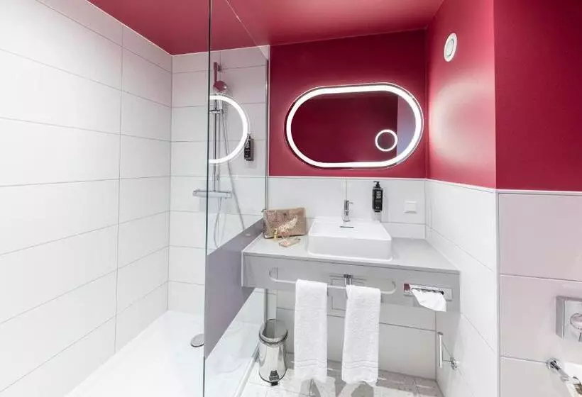 هتل Ibis Styles Muenchen Perlach