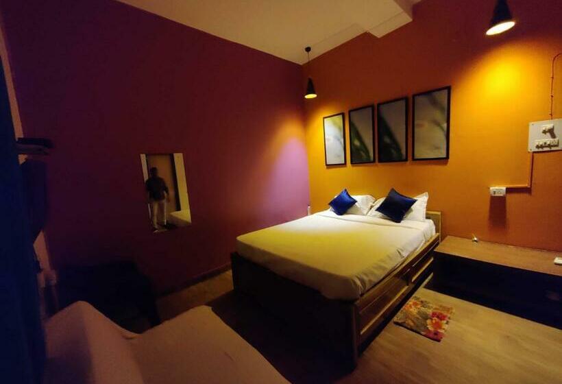 هتل Housefull Residency