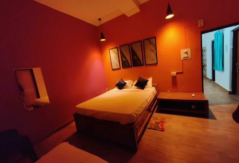 هتل Housefull Residency