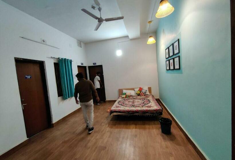 هتل Housefull Residency