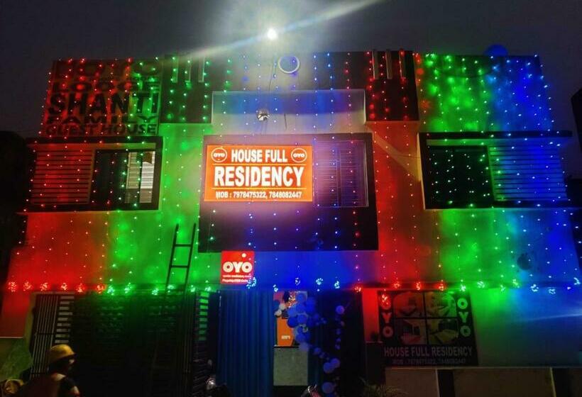 هتل Housefull Residency