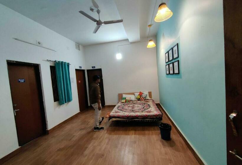 هتل Housefull Residency