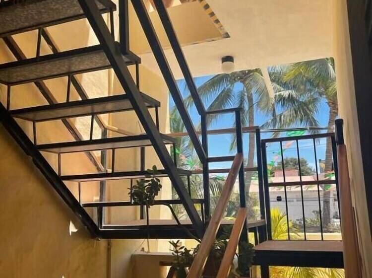 Отель Ricardos Bungalows